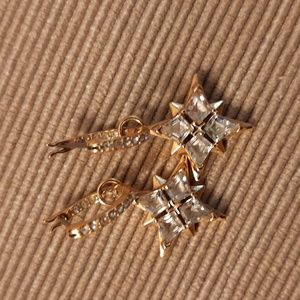 Beautiful Swarovski hoop earrings, great condition! Original box included.